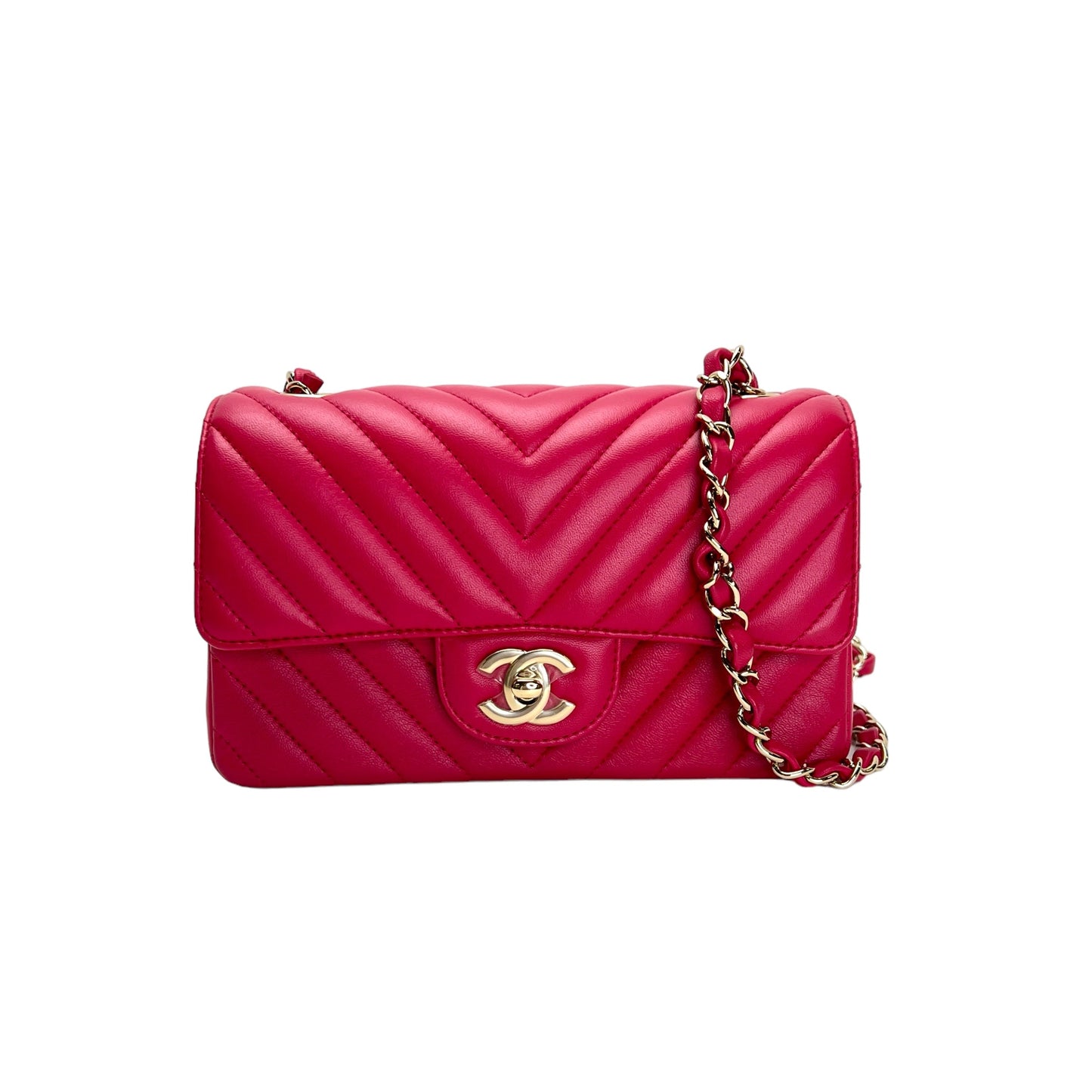 Classic Flap Chevron Pink Crossbody Bag in Lambskin, Gold hardware