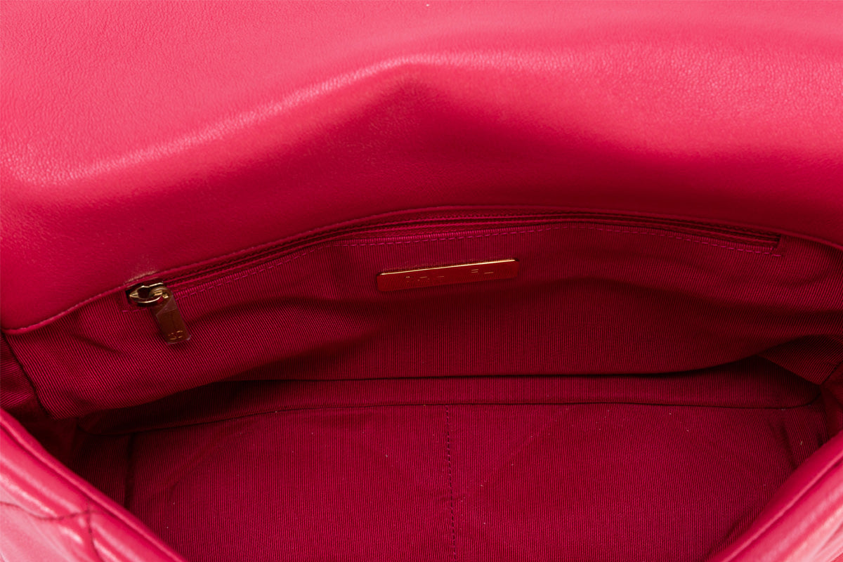 C19 Large Pink Shoulder Bag in Lambskin, Mixed hardware