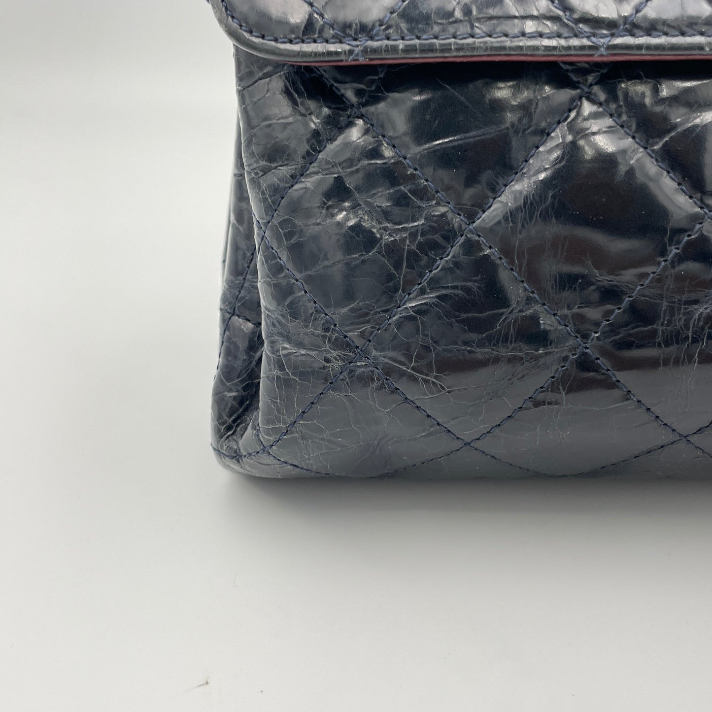 CC Turnlock Crinkled Navy Shoulder Bag in Calfskin, Gold hardware