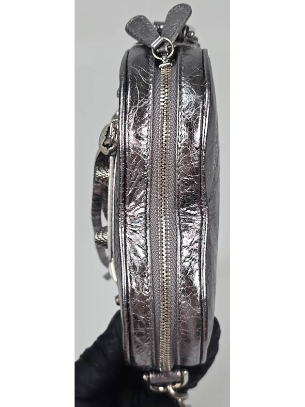 Luxury Balenciaga  Lecagol heart chain shoulder bag