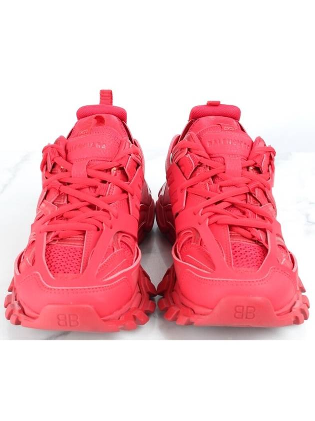 Luxury Balenciaga  track sneakers 37 240