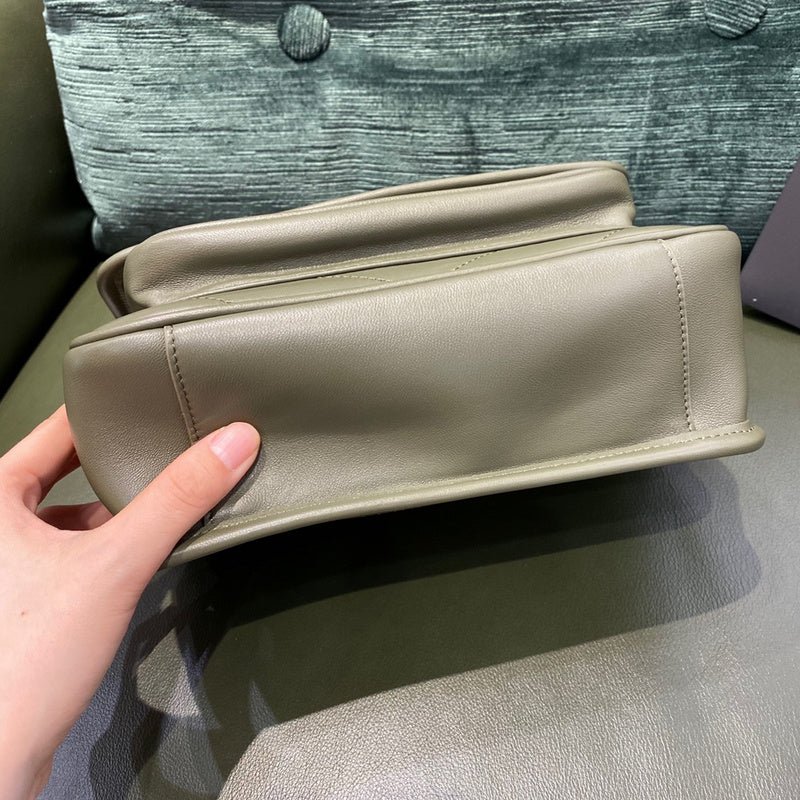 Yves Saint Laurent - Bags - The Wells Bags  392