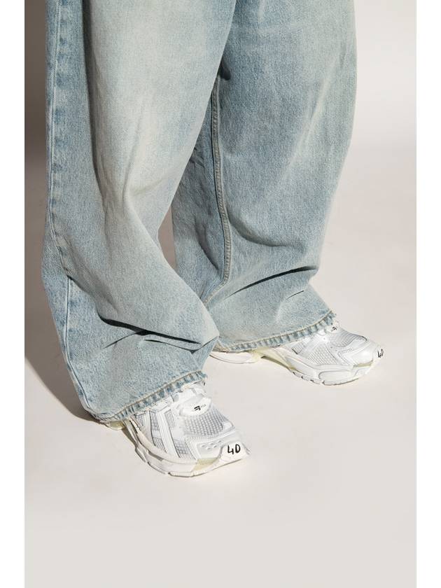 Luxury Balenciaga  Runner Low Top Sneakers White