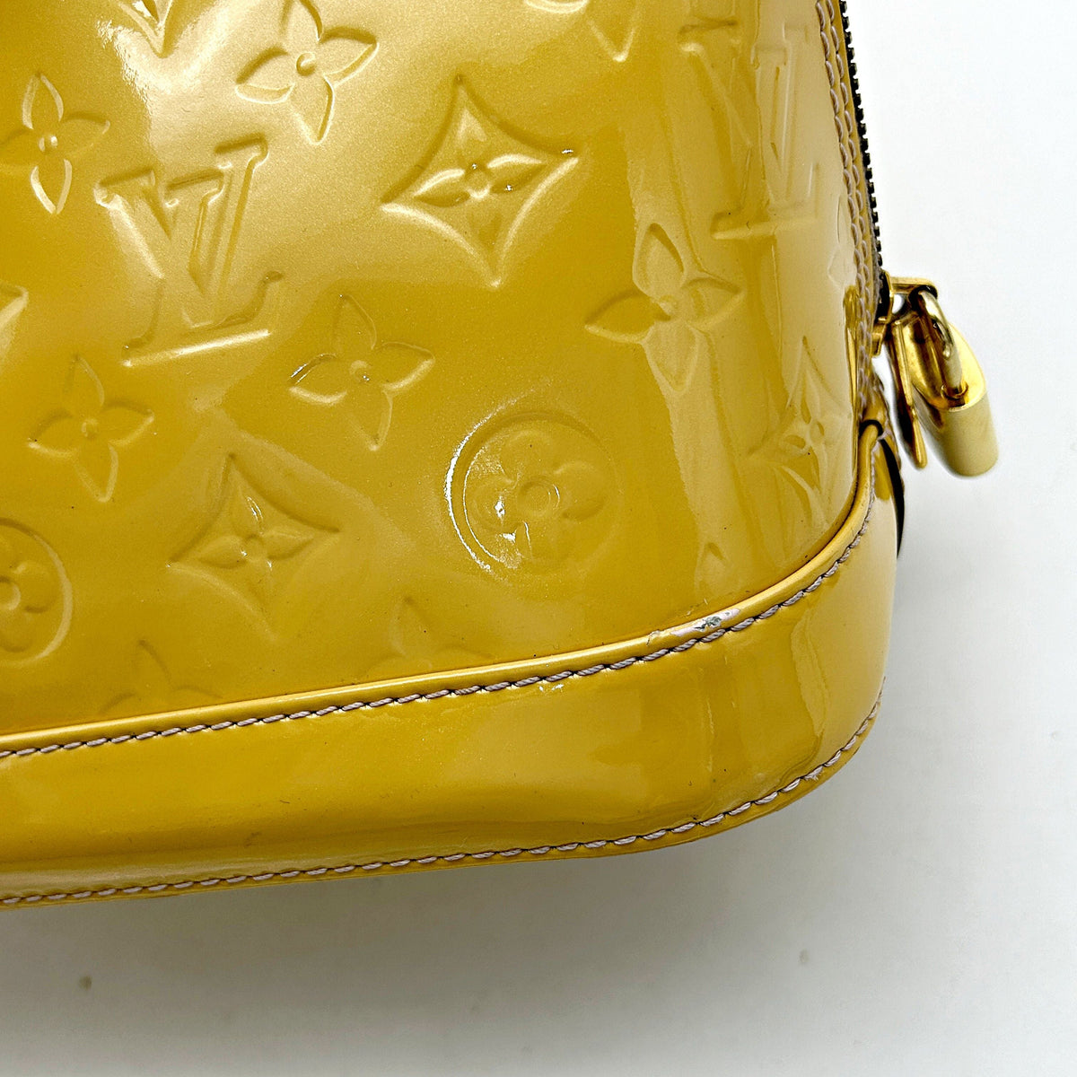 Louis Vuitton Yellow Vernis Monogram Alma PM Louis Vuitton lv8848ea