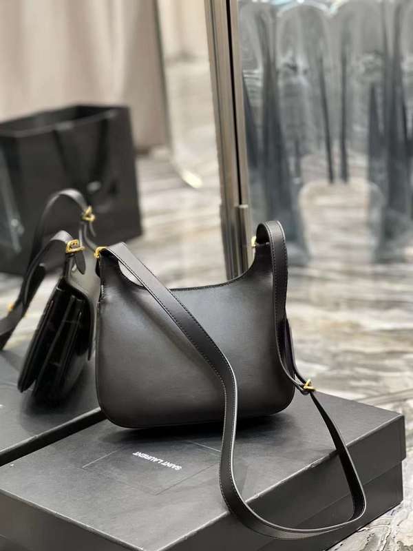 Yves Saint Laurent - Bags - The Wells Bags  538