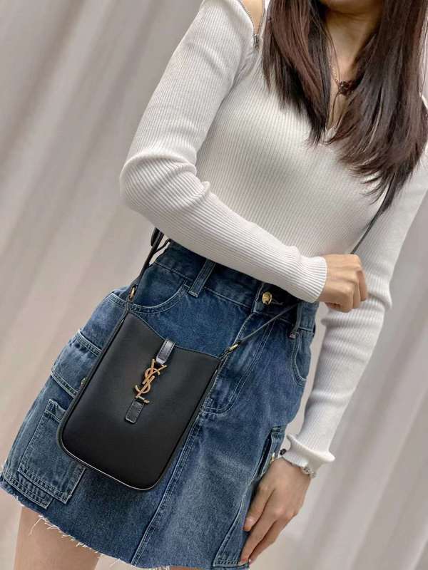 Yves Saint Laurent - Bags - The Wells Bags  622