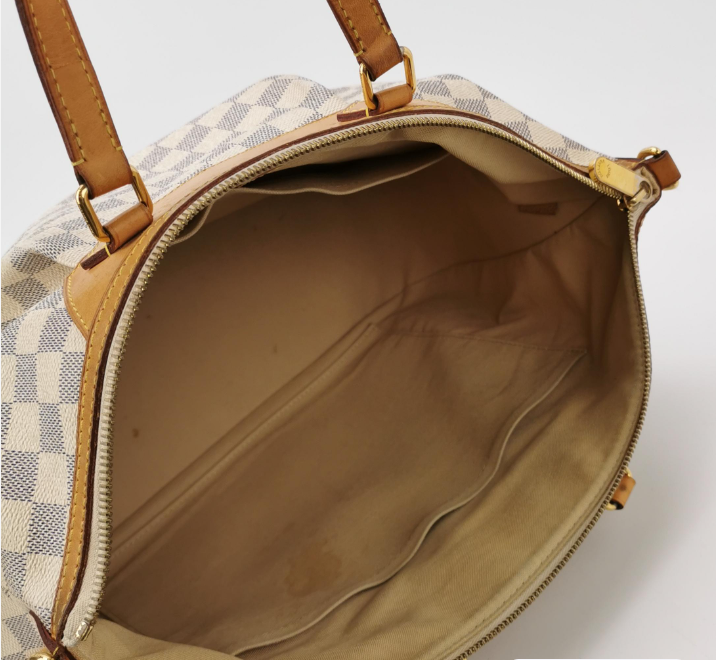Preloved Louis Vuitton (LV) Siracusa Bag white 42cm 250306781093365
