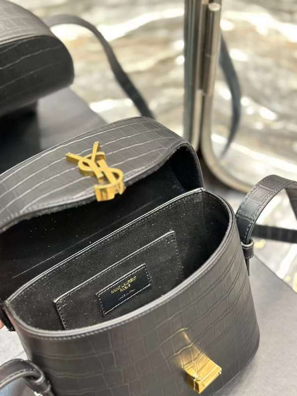 Yves Saint Laurent - Bags - The Wells Bags  627