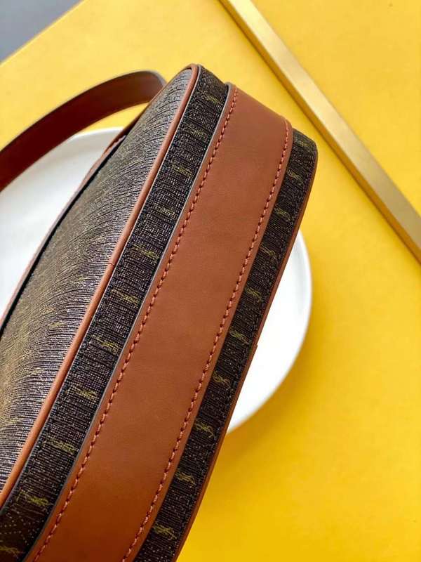 Yves Saint Laurent - Bags - The Wells Bags  202