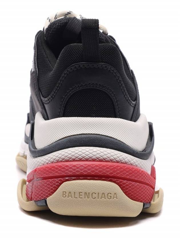 Luxury Balenciaga  Triple S Low Top Sneakers Black