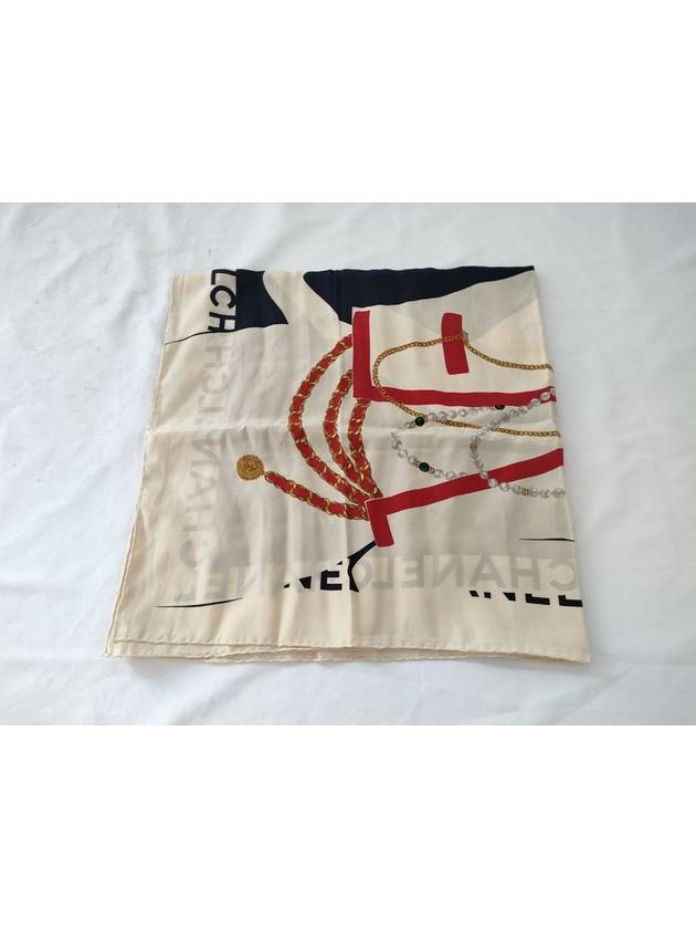 pearl accessory scarf Chanel