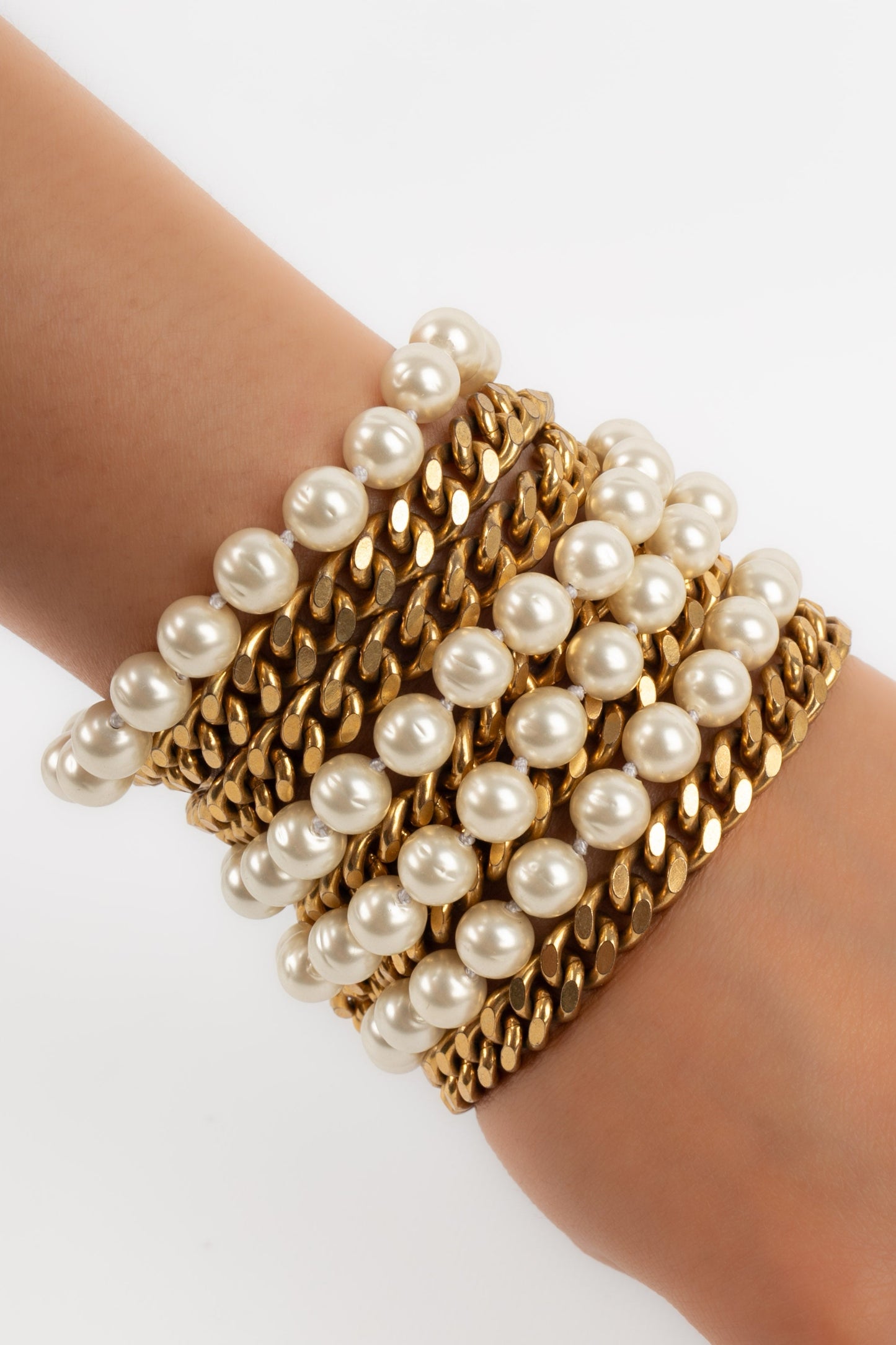 Bracelet de perles nacrées Chanel