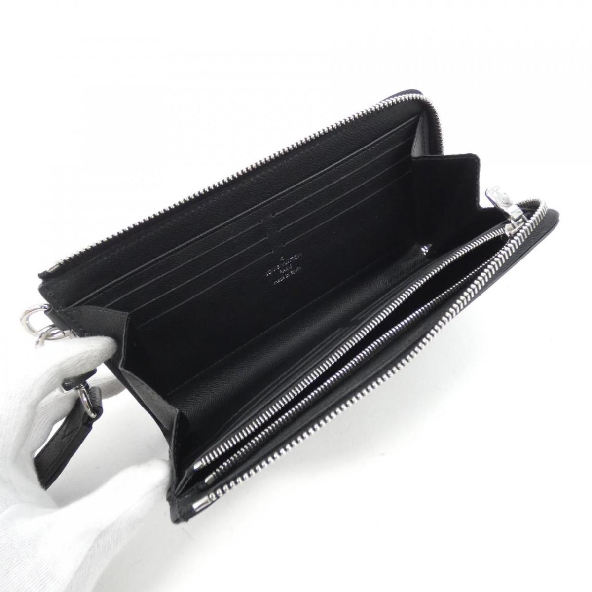 Louis Vuitton Taiga Zippy Dragon M69409 Wallet