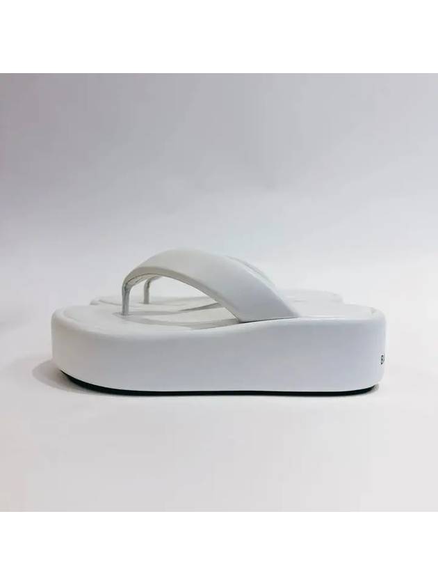 Luxury Balenciaga  Women's Rise Thong Flip Flops White