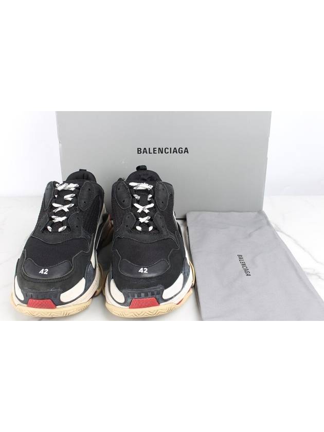 Luxury Balenciaga  Triple S black red sneakers 41 5 265