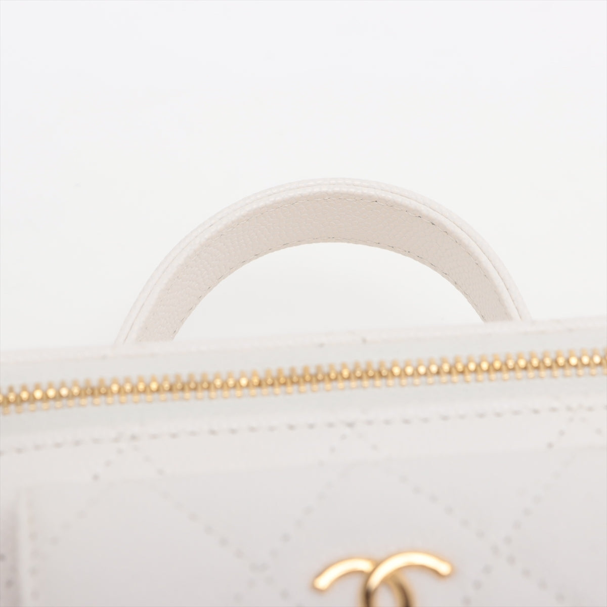 Chanel Matrasse Caviar S Chain Shoulder Bag Vanity White G