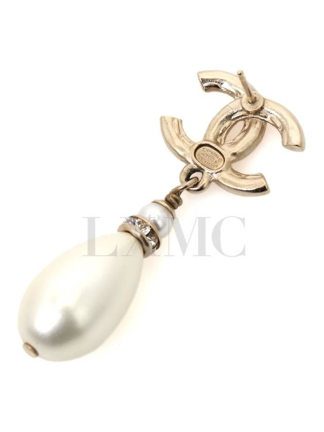 Pearl Earrings Showline CC Logo AB8513 Chanel