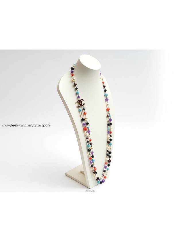 women necklace Chanel