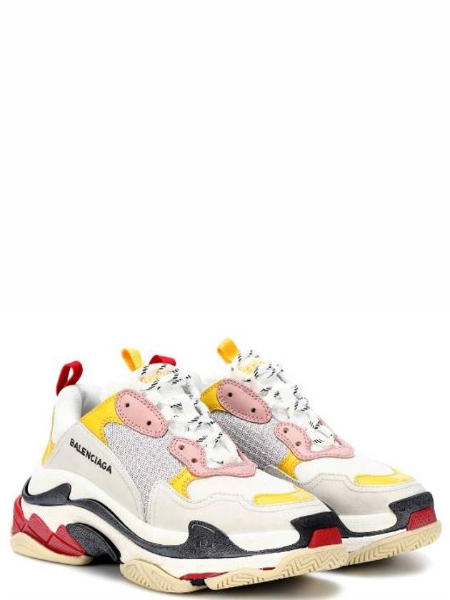Luxury Balenciaga  Triple S Low Top Sneakers Cream Yellow