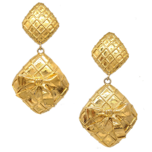 Chanel 1980s Bow Dangling Earrings Clip-On Gold