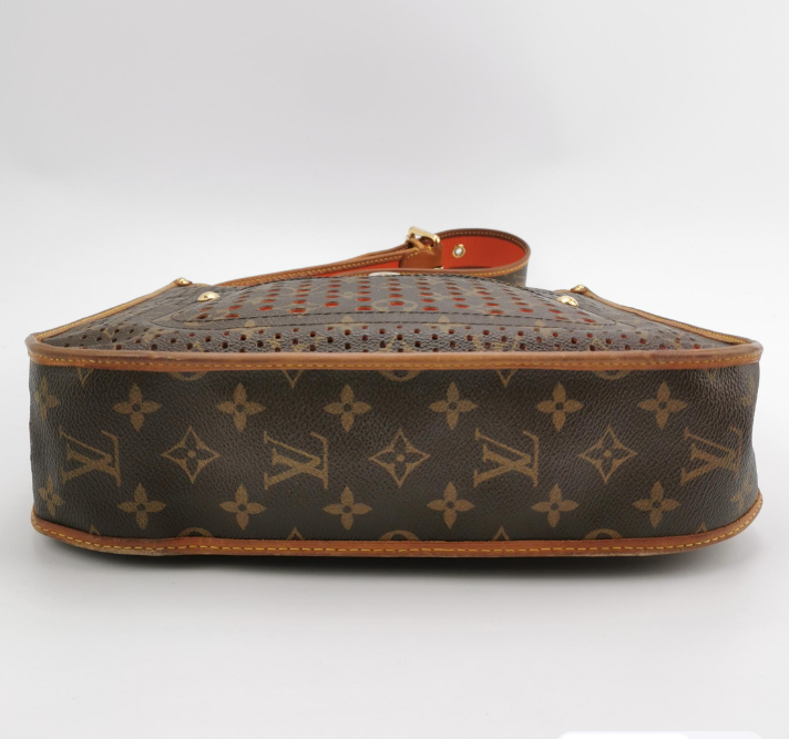 Preloved Louis Vuitton (LV) bag 30cm brown 24121478982749