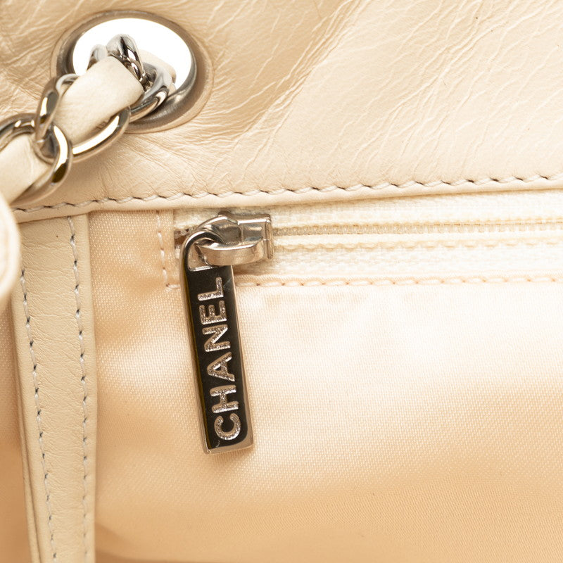Chanel Matrasse Chain Shoulder Bag White Black   Chanel