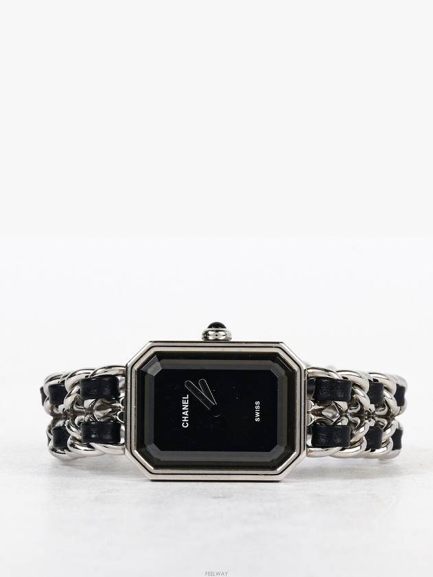 women watch Chanel