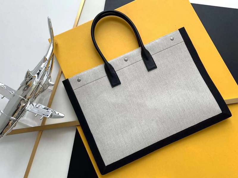 Yves Saint Laurent - Bags - The Wells Bags  184