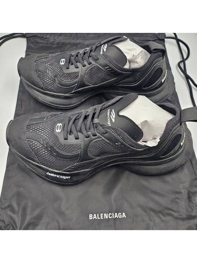 Luxury Balenciaga  Circuit Low Top Sneakers Black