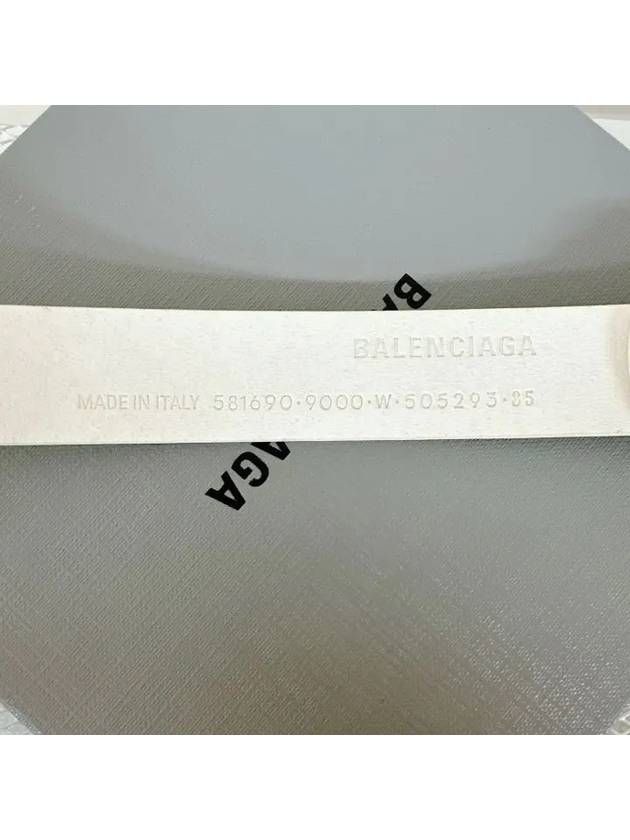 Luxury Balenciaga  BB Buckle Belt White