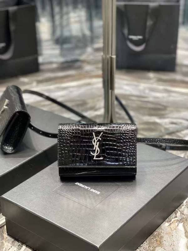 Yves Saint Laurent - Bags - The Wells Bags  506