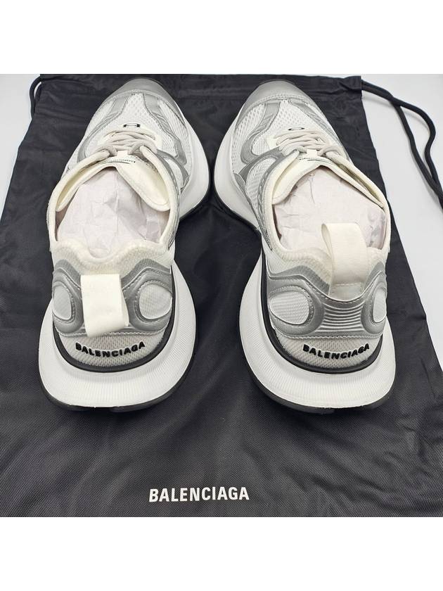Luxury Balenciaga  Circuit Low Top Sneakers Black