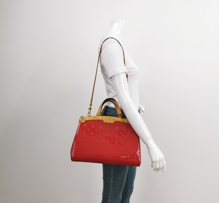 Preloved Louis Vuitton (LV) Brea bag Red 33.5cm 087841600144