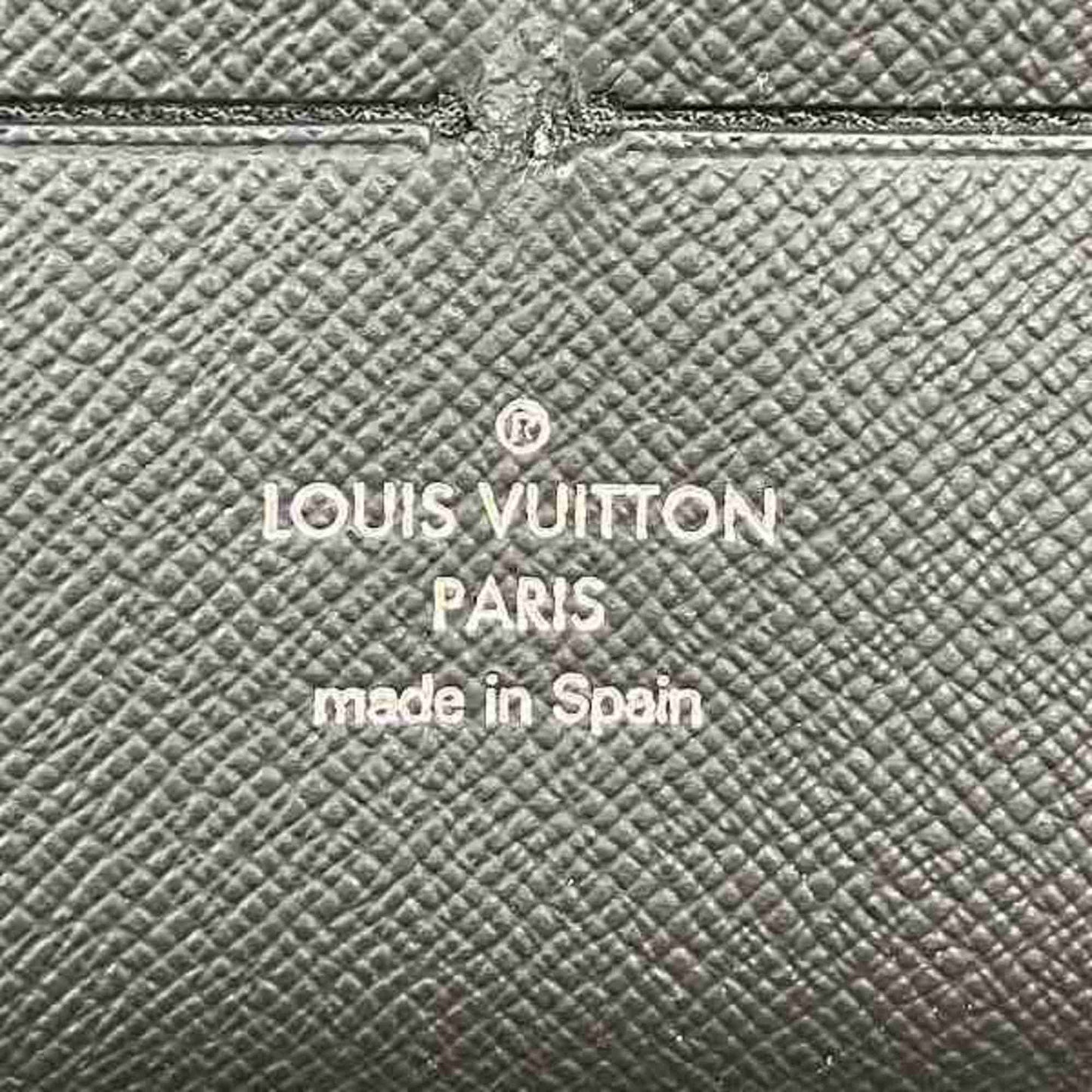 Louis Vuitton Epi  Epi Leather Long Wallet (Bi-Fold)