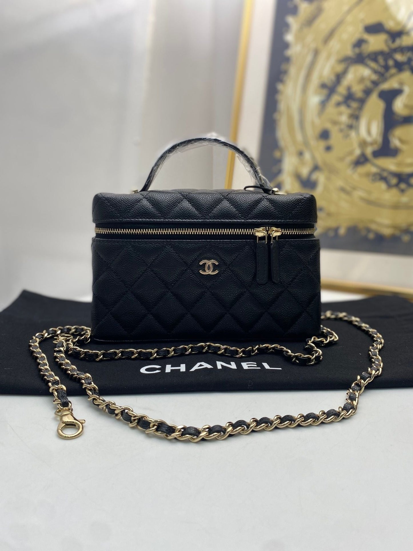 Chanel 25P 19.5*5*17cm Black Bag 110284