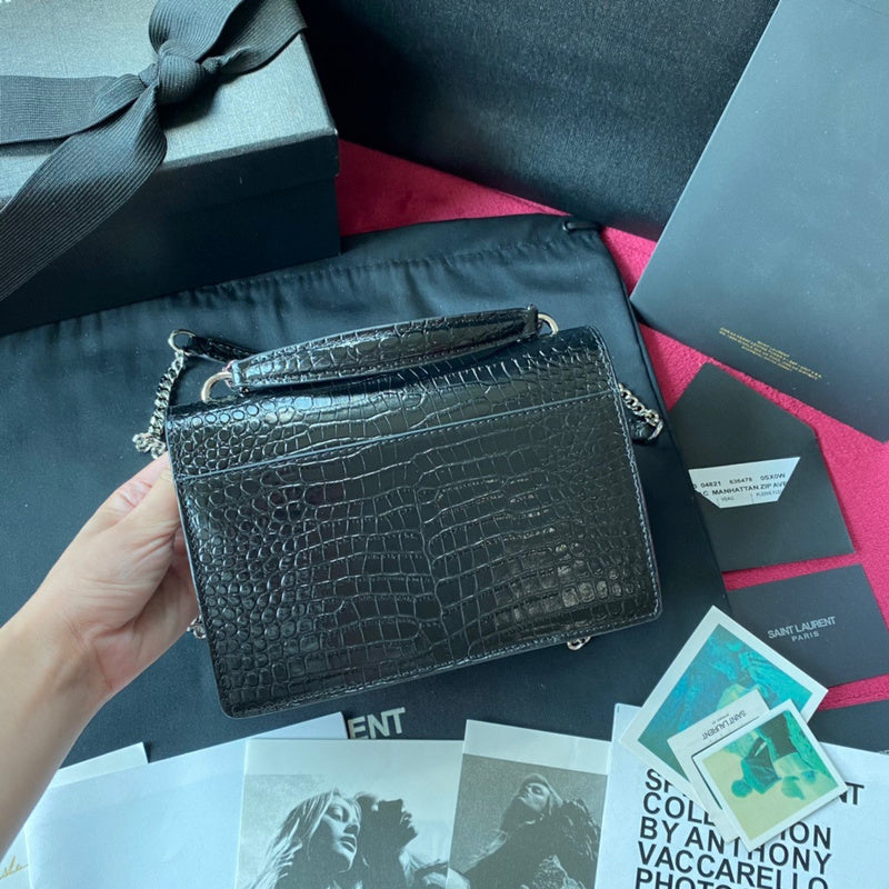Yves Saint Laurent - Bags - The Wells Bags  450