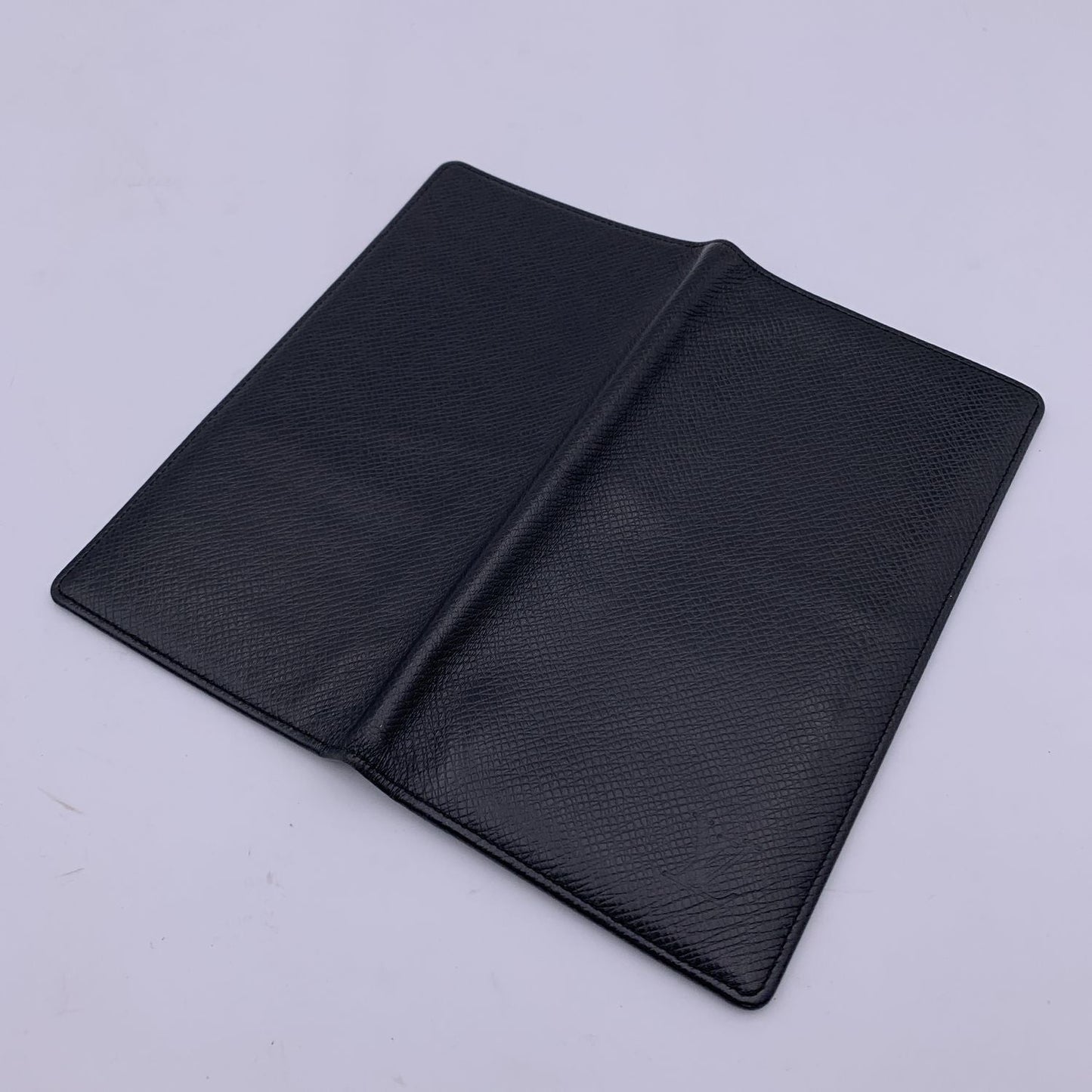 LOUIS VUITTON Vintage Black Taiga Porte Chequier Checkbook Wallet