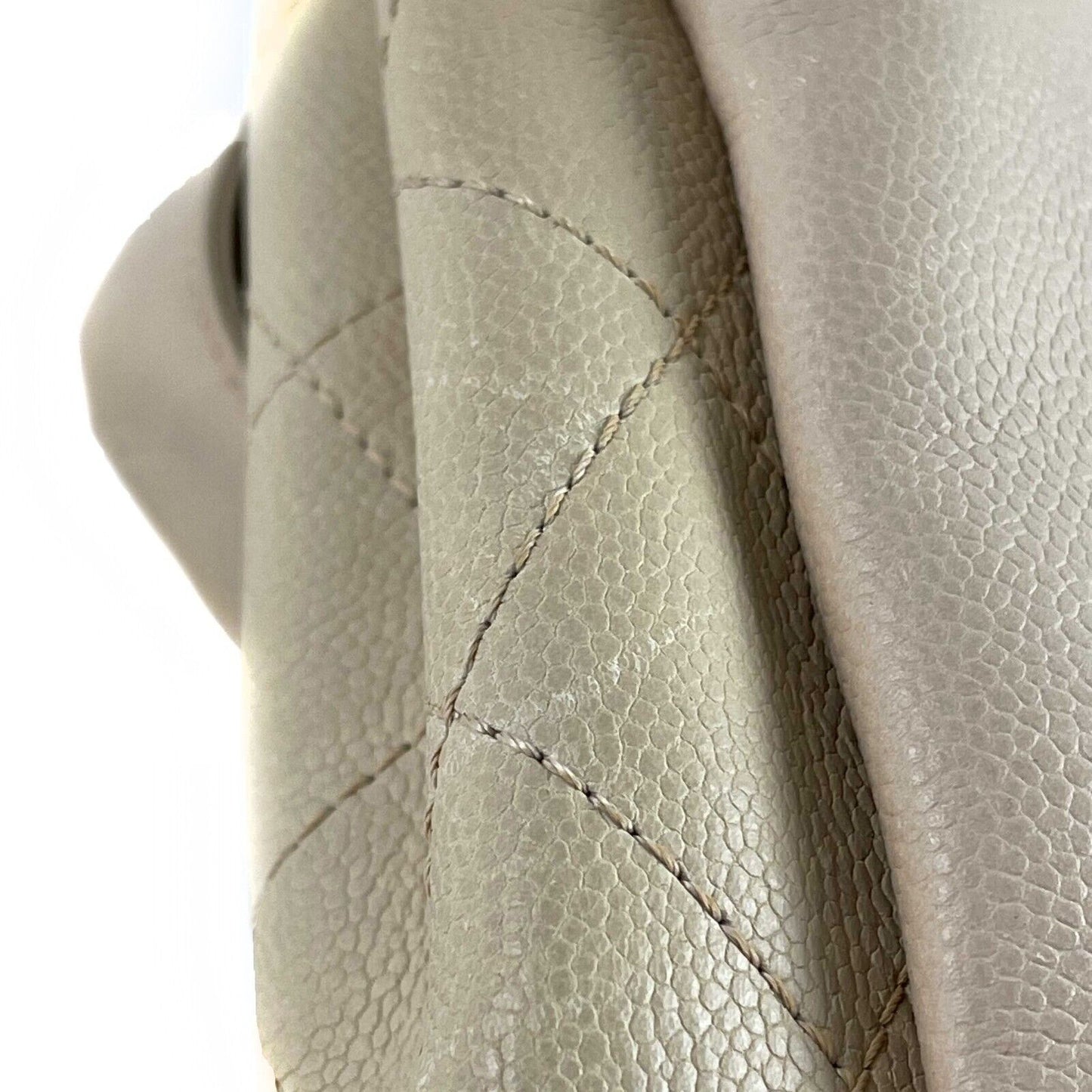 CHANEL Ultimate Executive Tote Medium