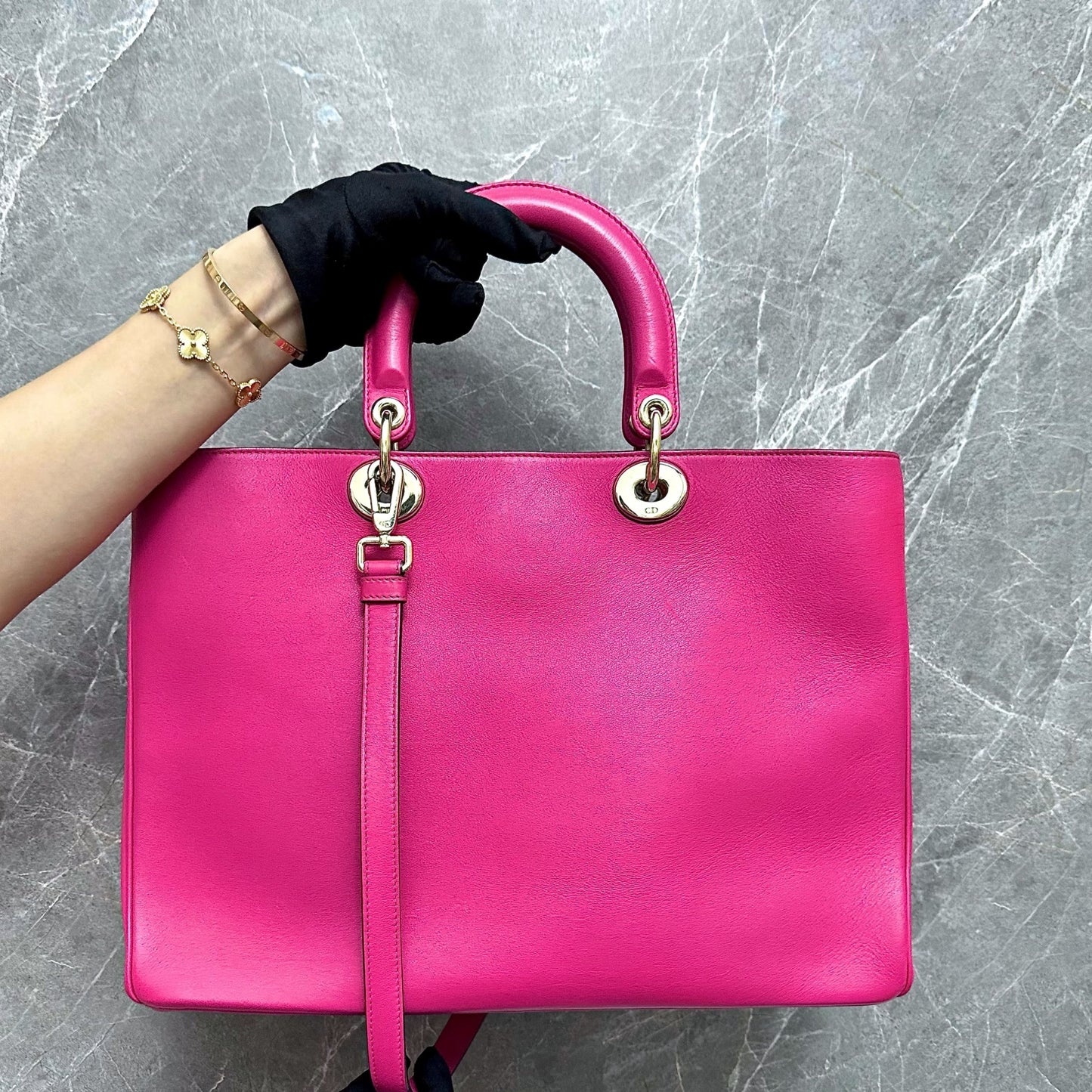 *Fit Laptop* Diorissimo Large Smooth Calfskin Hot Pink GHW