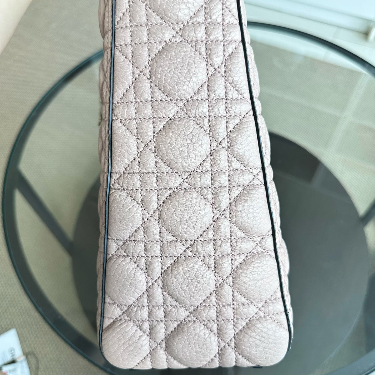 *Flap, Grained Calfskin* Lady Large Grained Calfskin Nude Pink Blush LGHW