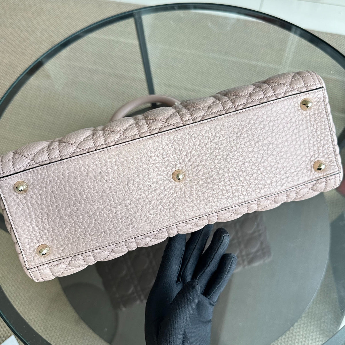 *Flap, Grained Calfskin* Lady Large Grained Calfskin Nude Pink Blush LGHW