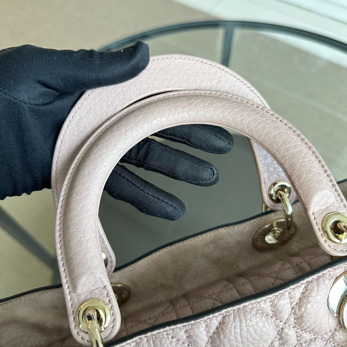 *Flap, Grained Calfskin* Lady Large Grained Calfskin Nude Pink Blush LGHW
