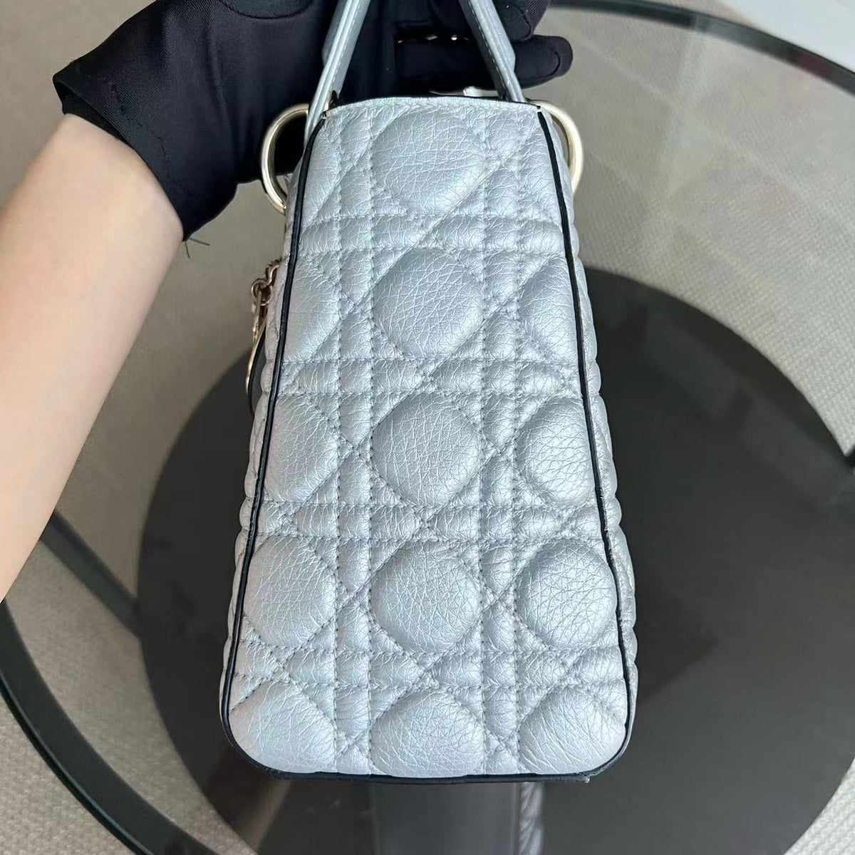 *Flap Version* Lady Medium Cannage Metallic Aged Calfskin Silver Golden Hardware