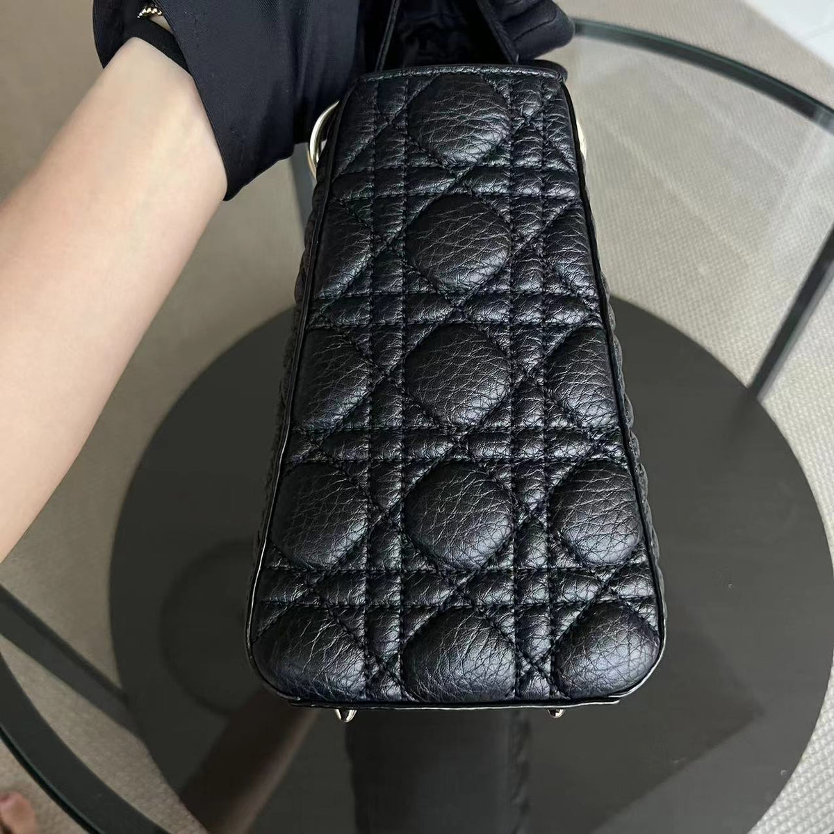 *Flap Version* Lady Medium Flap Cannage Grained Calfskin  Black GHW