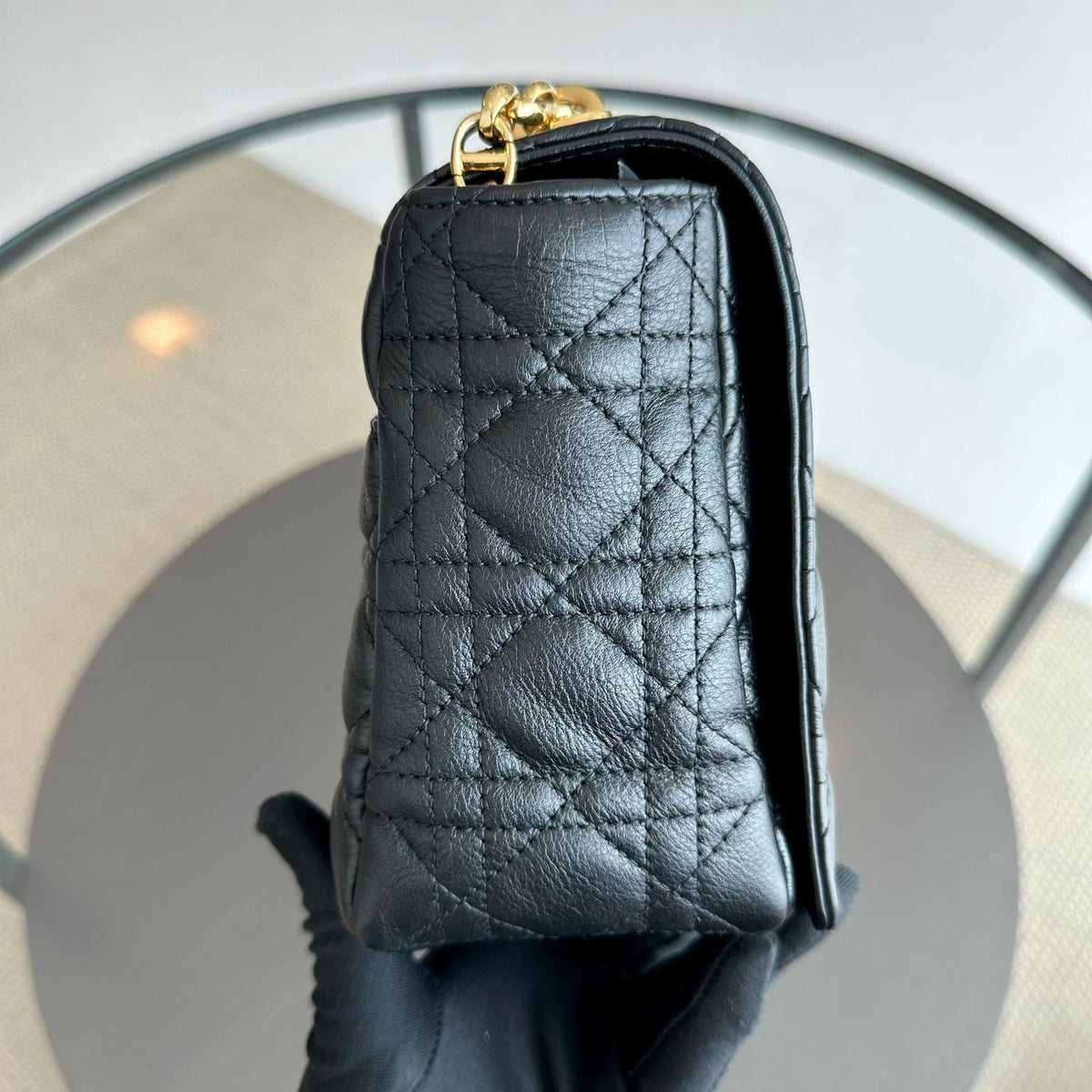 *Full Set, Receipt* Caro Large Cannage Calfskin Black GHW