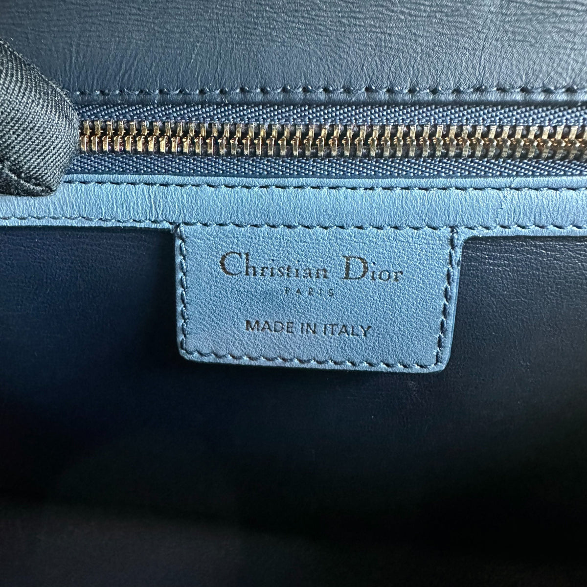 *Full Set Receipt* Caro Large Flap Calfskin Gradient Blue GHW