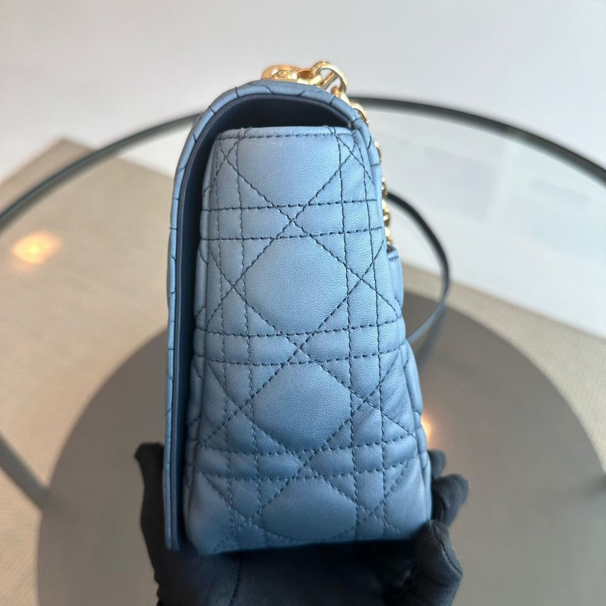 *Full Set Receipt* Caro Large Flap Calfskin Gradient Blue GHW