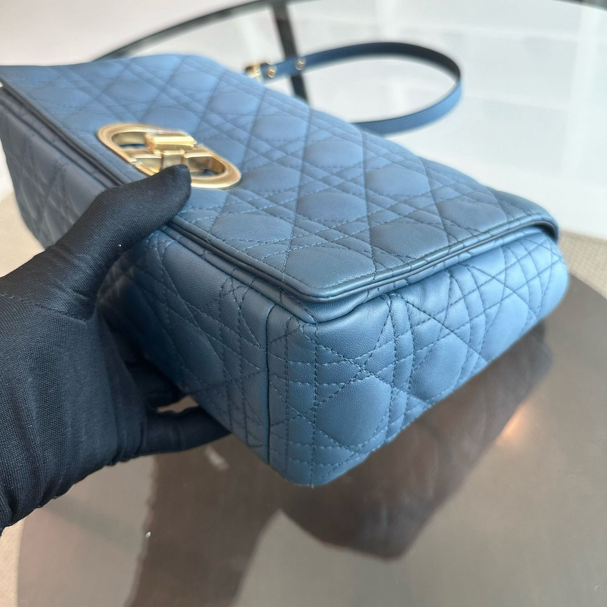 *Full Set Receipt* Caro Large Flap Calfskin Gradient Blue GHW