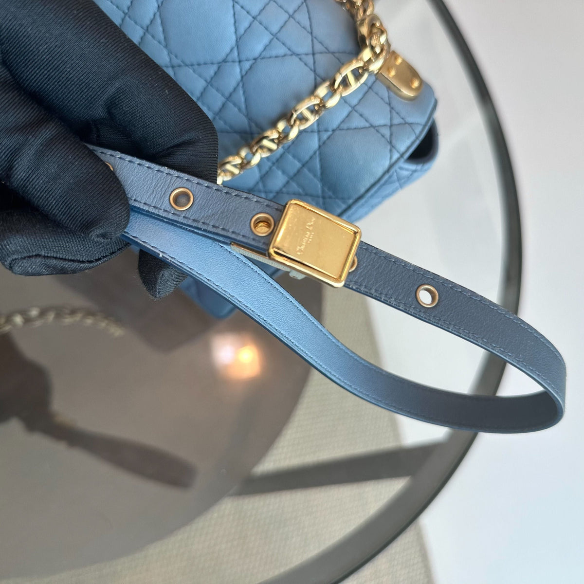 *Full Set Receipt* Caro Large Flap Calfskin Gradient Blue GHW