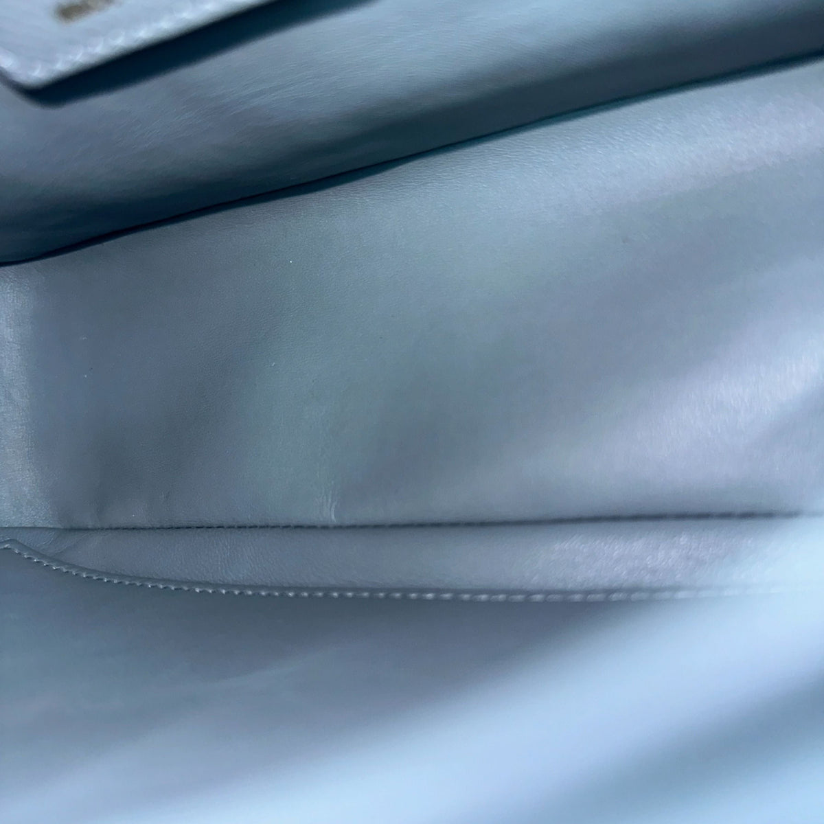 *Full Set, Receipt* Caro Medium Calfskin Flap Haze Blue GHW